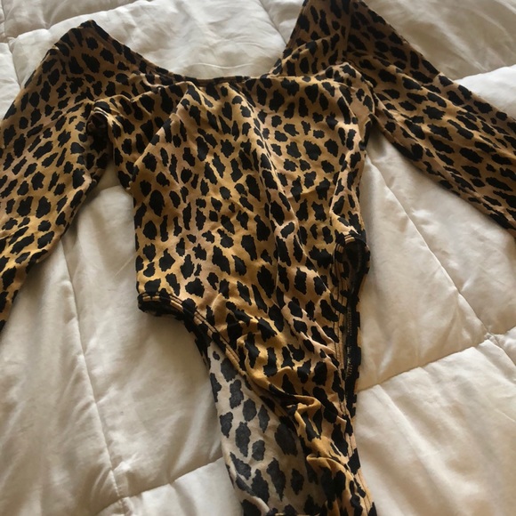 Cheetah Girl - Picture 3 of 5